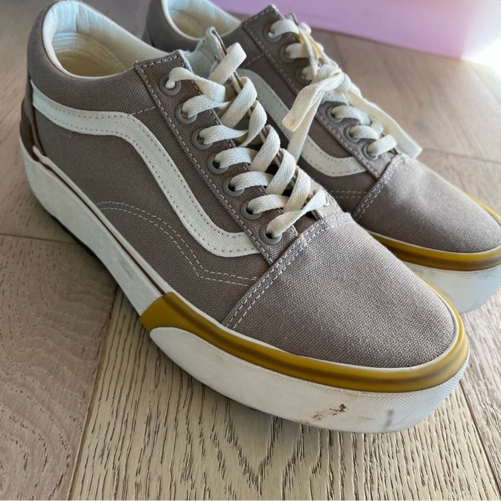 Vans  platform